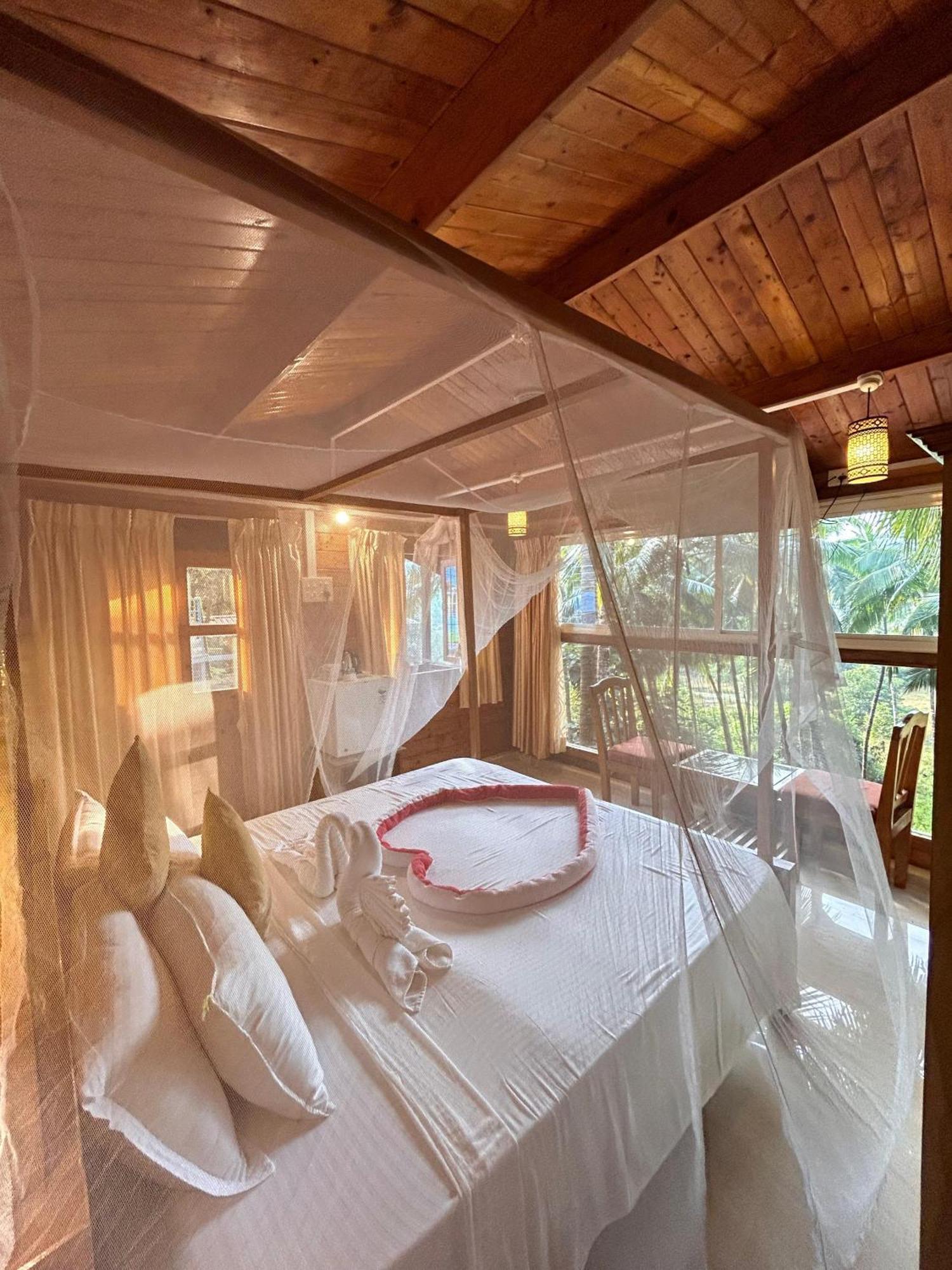Mountain Breeze Wooden Guest house Agonda