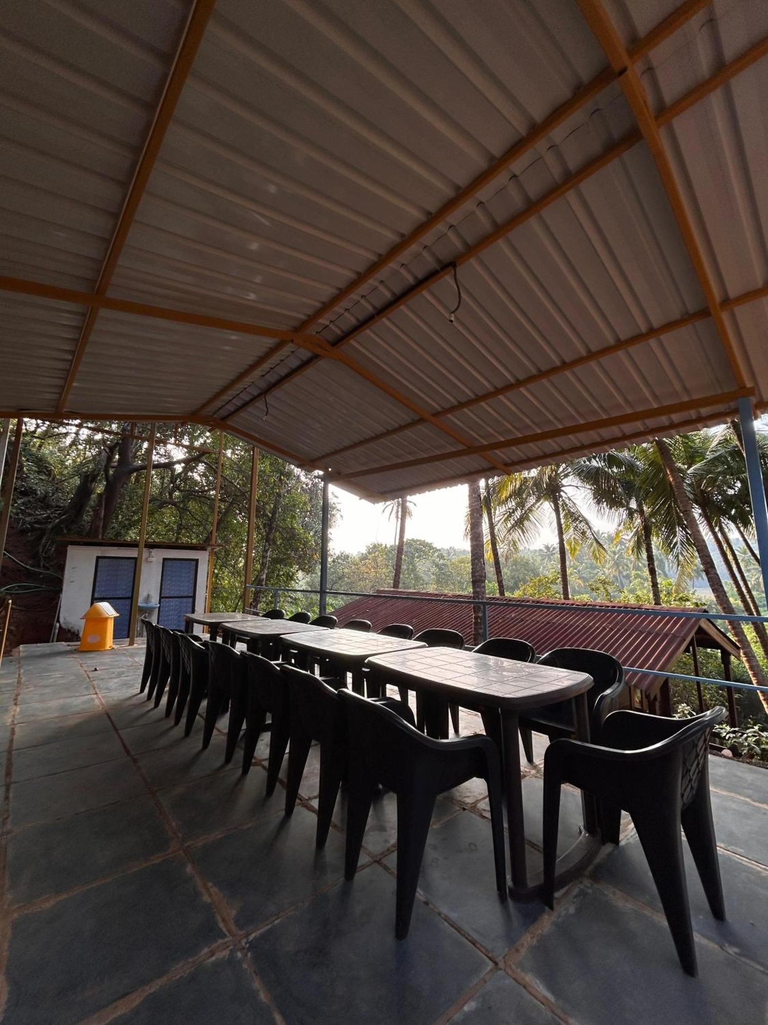 Mountain Breeze Wooden Guest house *
